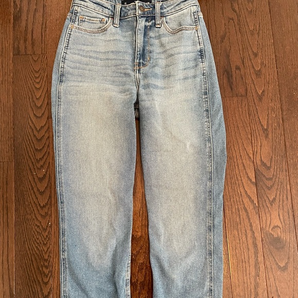 Hollister Full Length Jeans - Picture 1 of 3